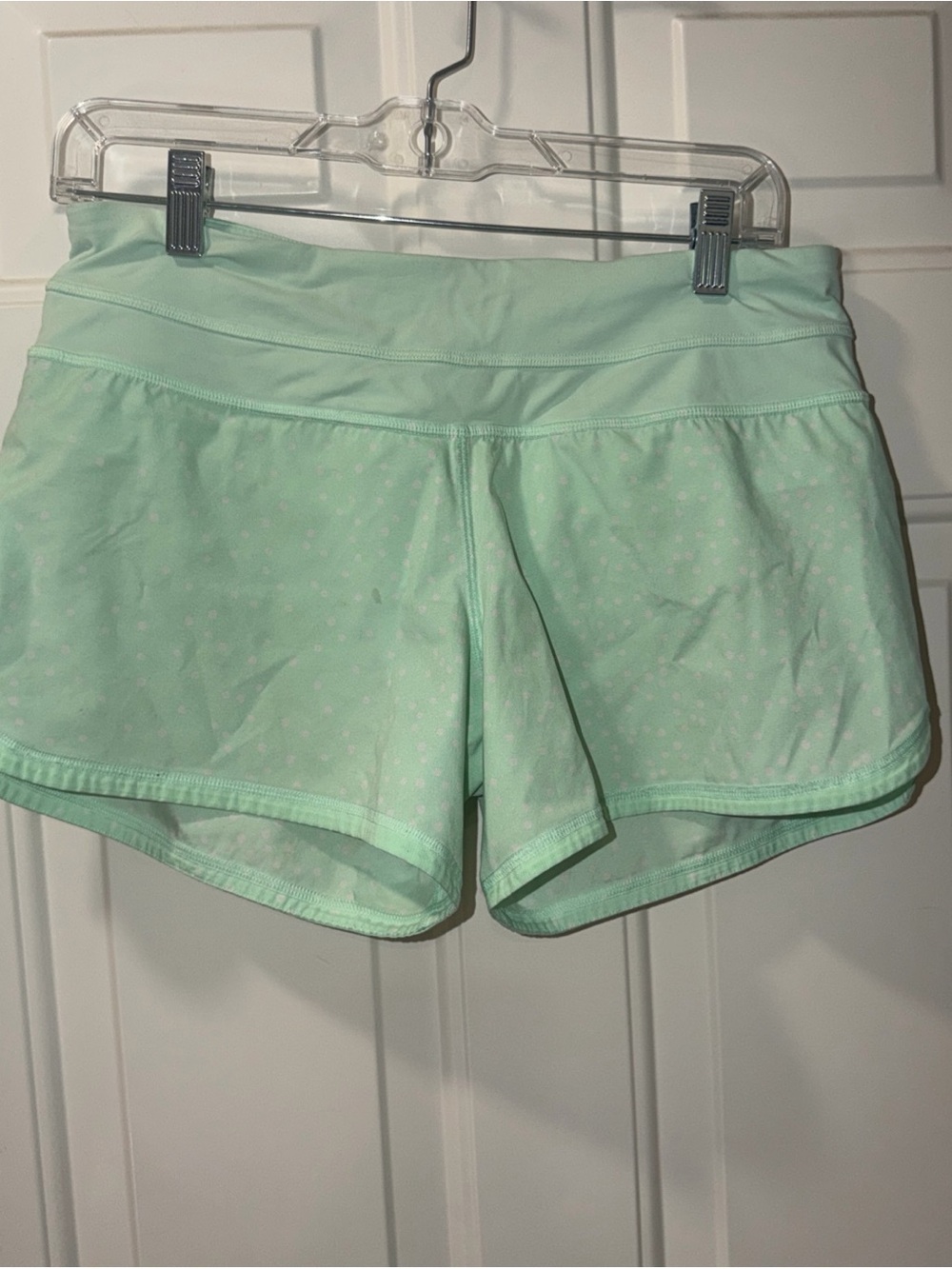 The Lululemon Lululemon Groovy Run Short Petit Dot Fresh Teal  Fresh Teal size 6